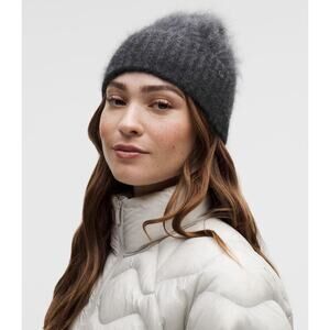 Lululemon Fuzzy Cashmere Beanie SZ O/S $78